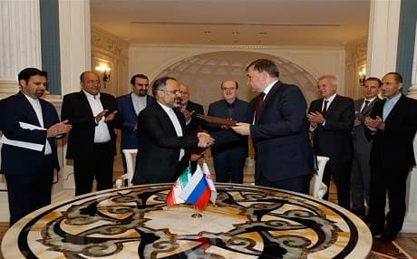 Iran’s National Oil Company (NIOC) inks a memorandum of understanding with Russia’s Lukoil on October 4, 2017 to expand cooperation in oil development in the Persian Gulf, the Abadan plateau, and the South Caspian Basin. Photo: Lukoil