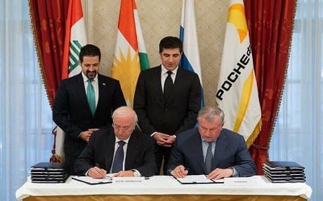 The Minister of Natural Resources for the Kurdistan Regional Government Ashti Hawrami and Rosneft CEO Igor Sechin sign an oil agreement in Saint Petersburg, Russia, on June 2, 2017, as KRG Deputy Prime Minister Qubad Talabani and Prime Minister Nechirvan Barzani look on. Photo: KRG press office