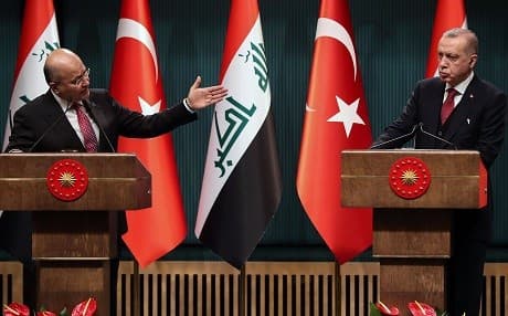 Iraqi President Barham Salih (L) gestures during a press conference with Turkish President Recep Tayyip Erdogan (R). Photo: Adem Altan/AFP