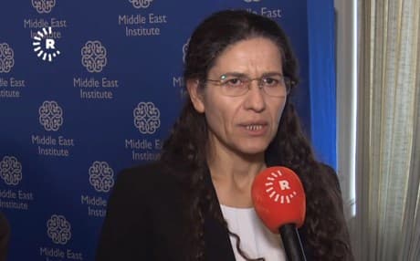 SDC co-chair Ilham Ahmed answers a question from Rudaw's Bureau Chief in Washington, D.C., Namo Abdulla, on the sideline of a panel at the Middle East Institute on January 29, 2019. Photo: Rudaw TV