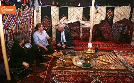 The museum was upgraded by adding samples of traditional Kurdish costumes, tools, pots and other objects of daily life, and even some long-play records of Kurdish music.