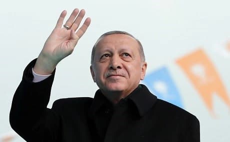 Turkish President Recep Tayyip Erdogan gestures to the crowd during a campaign rally of the Turkey's ruling Justice and Development (AK) party in Ankara's district of Pursaklar, on March 13, 2019. Photo: Adem Altan / AFP
