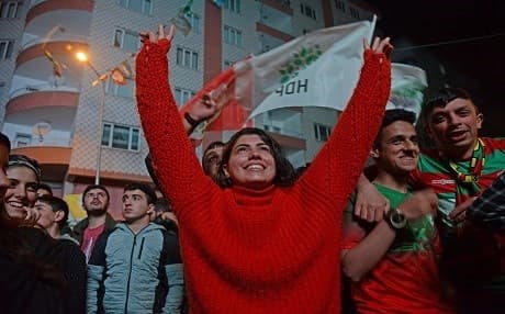 Supporters of the pro-Kurdish HDP celebrate after the local elections, in Diyarbakir, on March 31, 2019. Photo: Ilyas Akengin | AFP