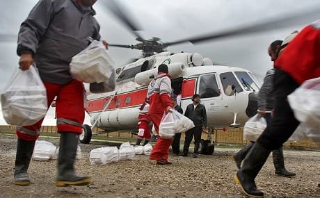 Red Crescent workers deliver aid to Iran’s flood victims, March 30, 2019. Photo: Red Crescent Society 