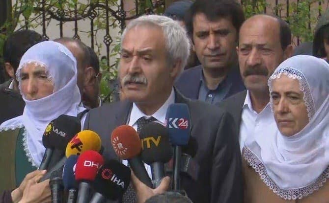 Newly elected Mayor of Diyarbakir Adnan Selcuk Mizrakli speaks to reporters at a press conference in the Kurdish city in southern Turkey on April 16, 2019. Photo: Rudaw TV