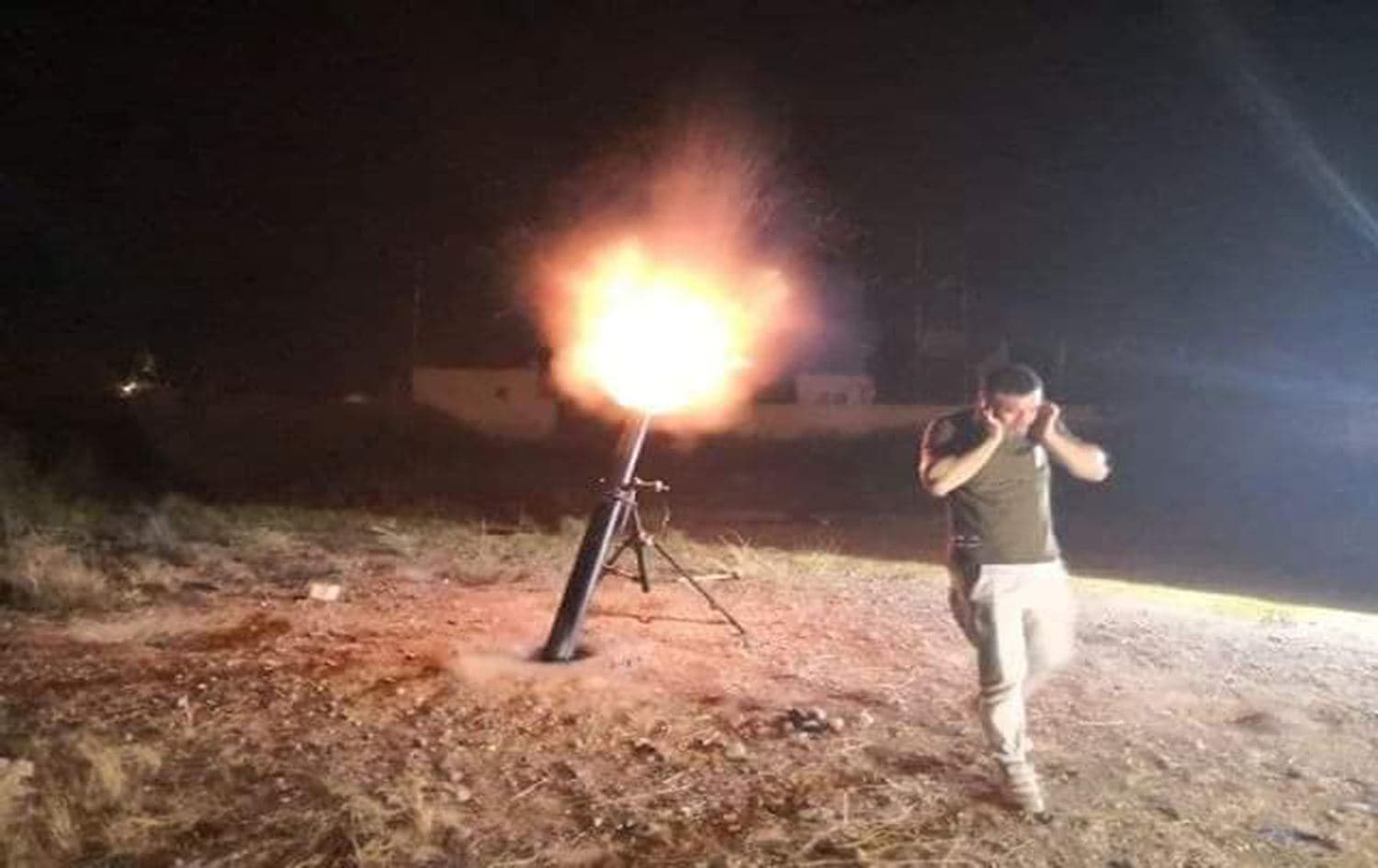 A Saraya al-Salam soldier firing a mortar at the Islamic State (ISIS) in Samarra, Iraq on August 5, 2019. Photo: Facebook