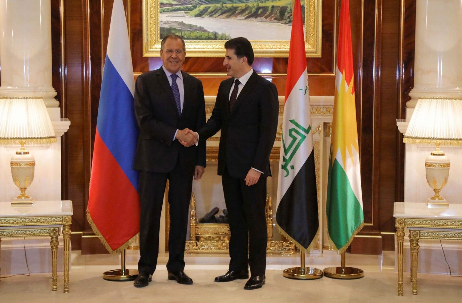 President of the Kurdistan Region Nechirvan Barzani (right) welcomes Russian Foreign Minister Sergei Lavrov ahead of their meeting in Erbil, Kurdistan Region on October 7, 2019. Photo: AFP / Safin Hamed