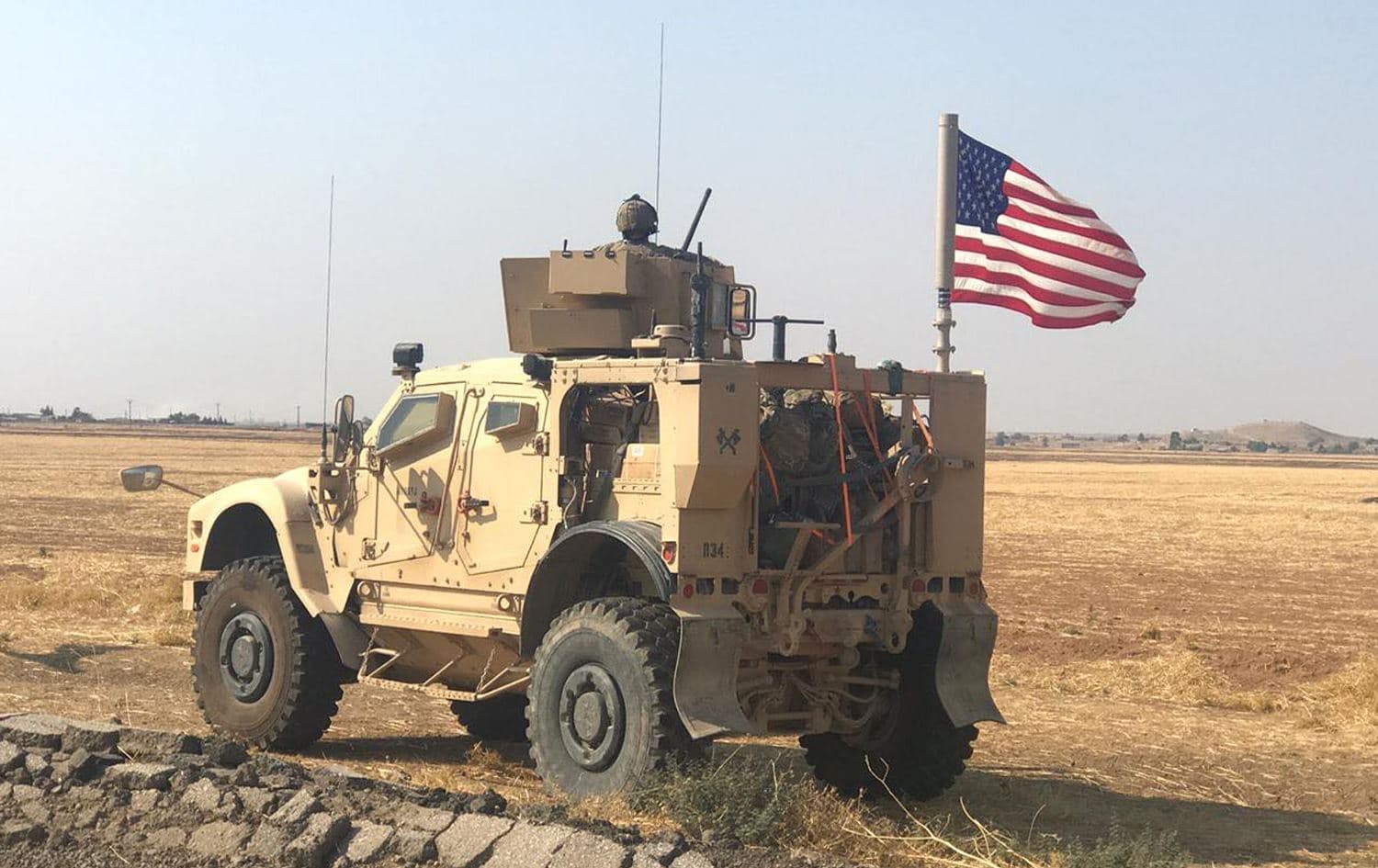 A convoy of US troops was spotted on the road in northern Syria between Chilakha town and Tel Alou village. Photo: Rengin Sharo/Rudaw