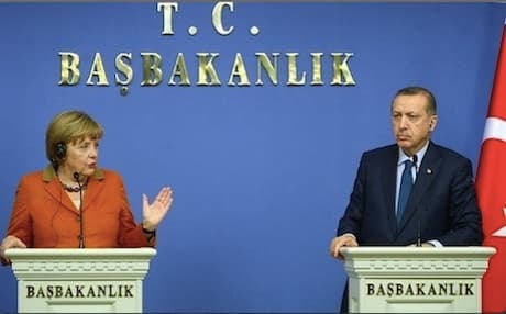 German Chancellor Angela Merkel (L) with Turkish Prime Minister Recep Tayyip Erdogan during her visit to Ankara, Feb. 2013. Photo: AFP