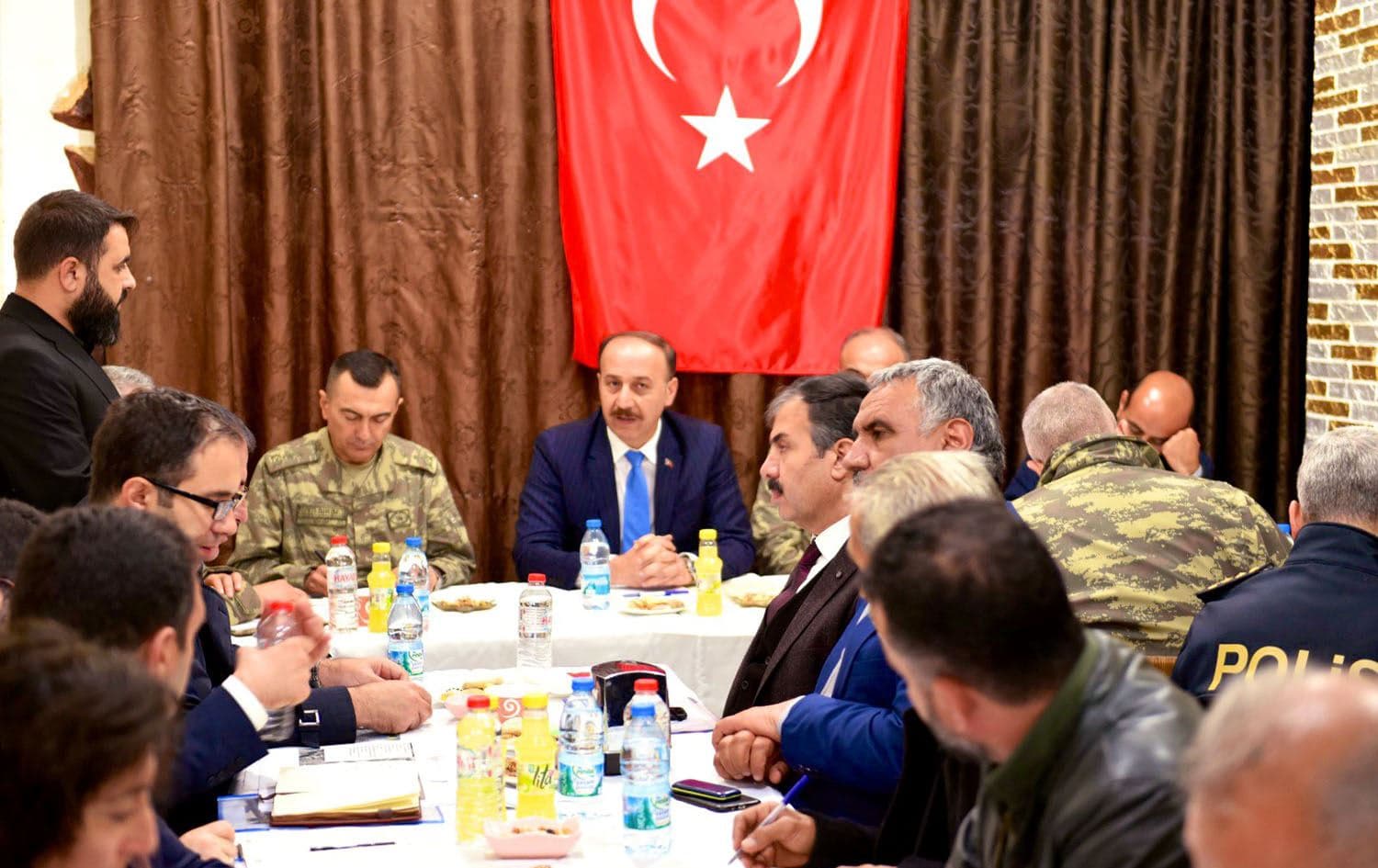 Turkish governor Abdullah Erin meets with military officials in Tel Abyad. Photo via social media