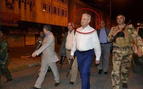 ئەسیل نوجەیفی چەکی هەڵگرت