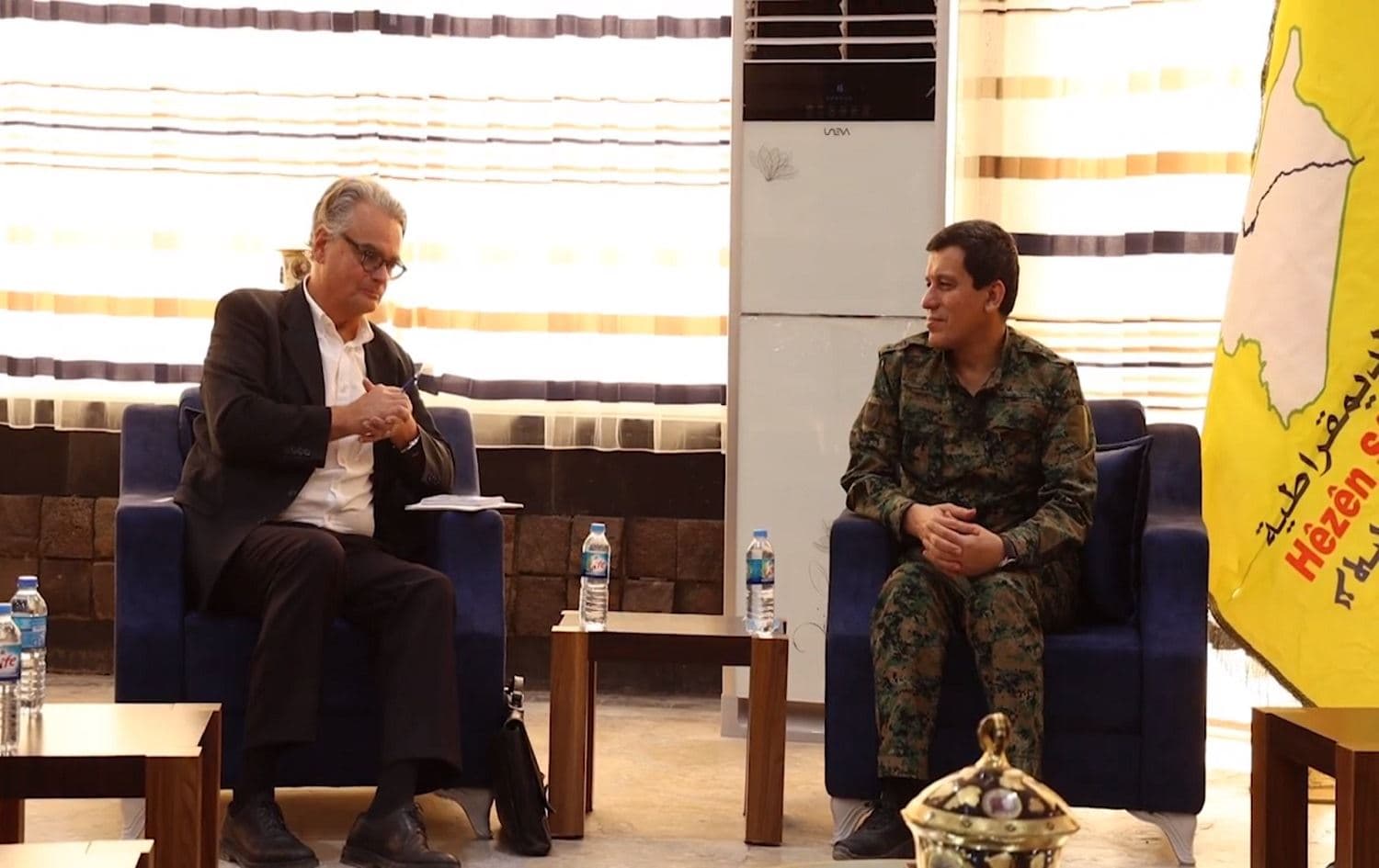 SDF commander Mazloum Abdi (R) and Sweden's Special Envoy for the Syria Crisis Per Orneus on October 19, 2020 Photo: SDF Press