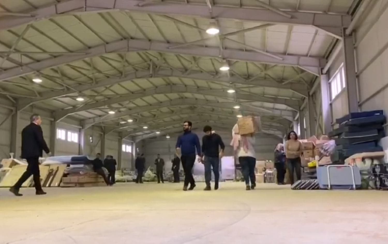 Kürt güzeli Kürdistan Bölgesi’ne 2 milyon dolar bağışta bulundu