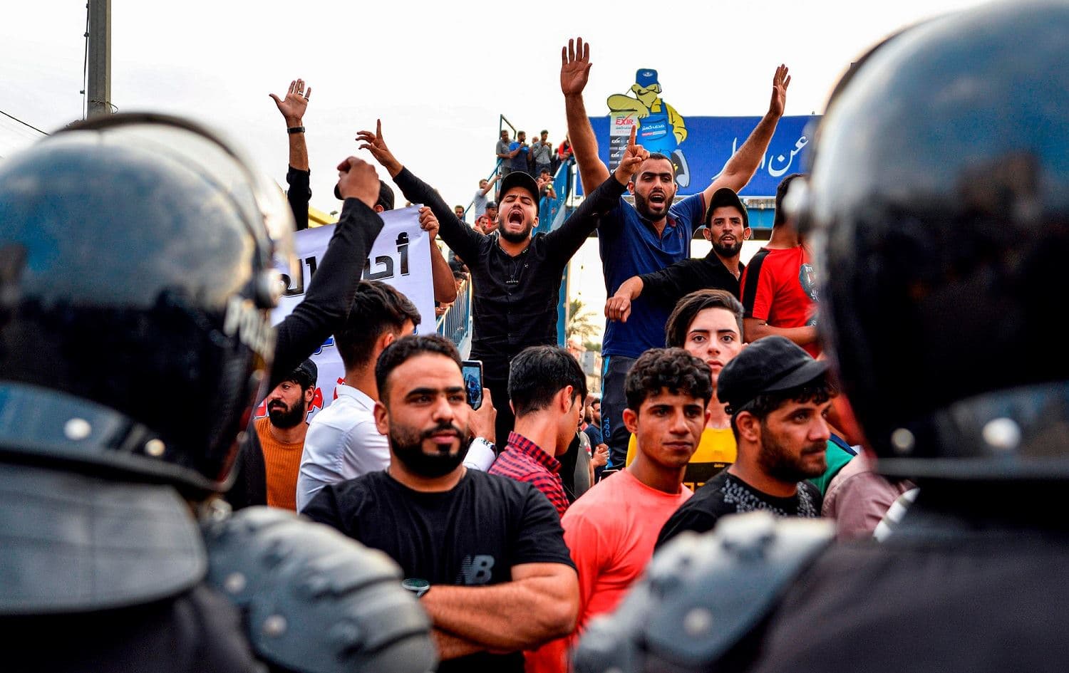 Protesters chant slogans during a demonstration against corruption and lack of basic services in Najaf, Iraq on October 1, 2019. File photo: AFP