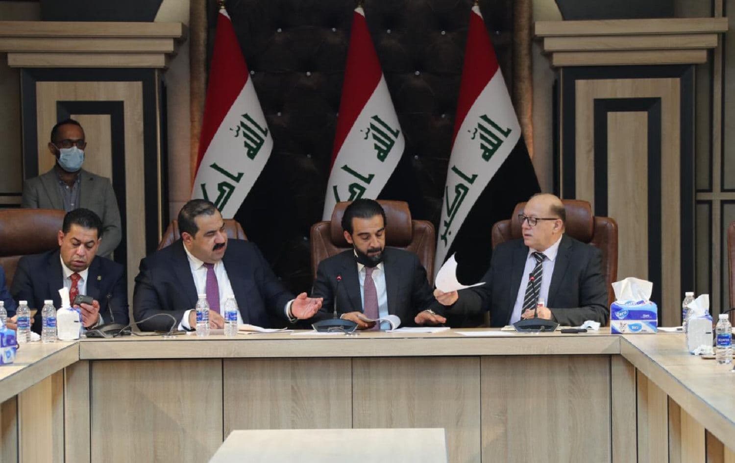 Parliament Speaker Mohammed al-Halbousi (second right) led last minute talks between political blocs on the 2021 budget on March 19, 2021. Photo: handout/Parliament Speaker’s media office