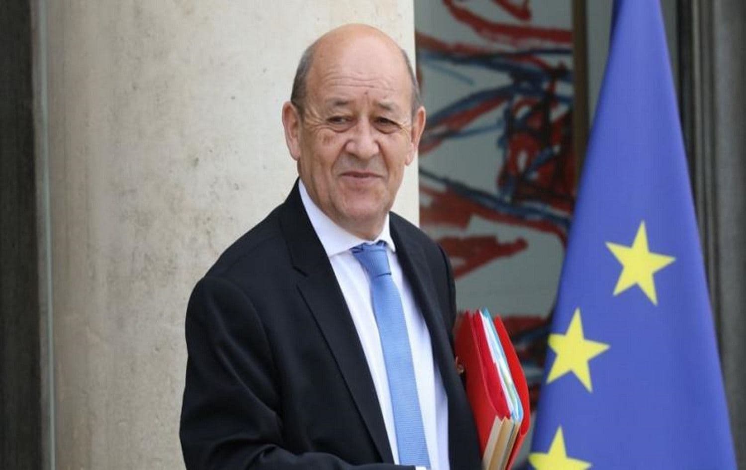 French FM rebuffs calls to repatriate, try ISIS members at home 