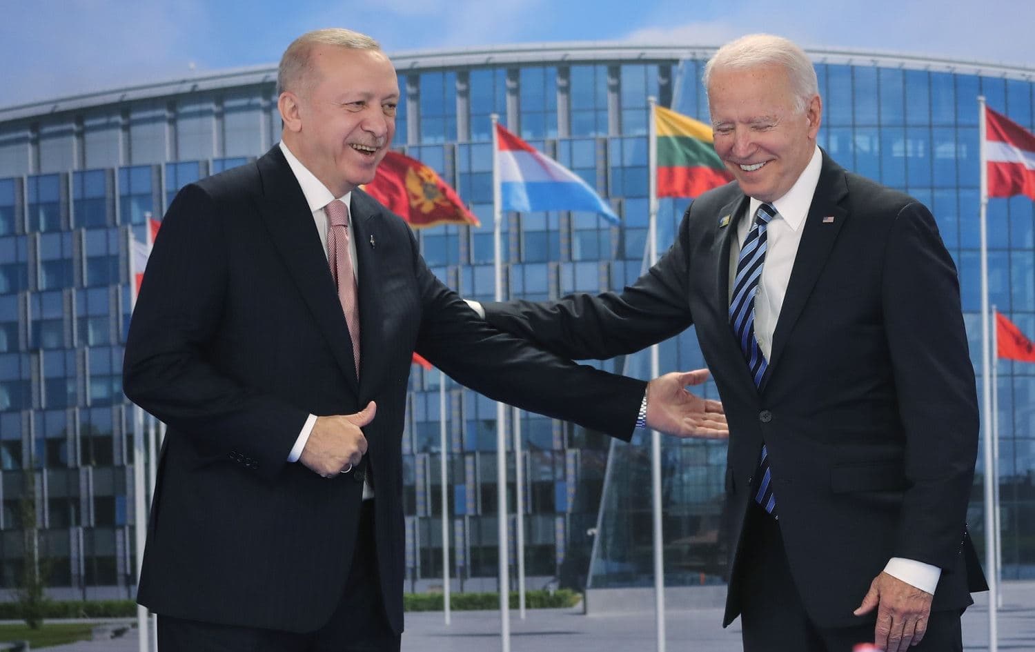 Turkish President Recep Tayyip Erdogan and US President Joe Biden pose for a photograph ahead of a meeting on the sidelines of the NATO summit in Brussels on June 14, 2021. Photo: Anadolu Agency