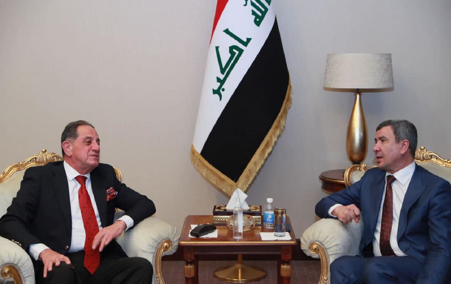 Kurdistan Region Minister of Natural Resources Kamal Atroshi (left) met with Iraqi Oil Minister Ihsan Abdul Jabbar (right) in Baghdad on October 17, 2021. Photo: handout/Iraqi oil ministry