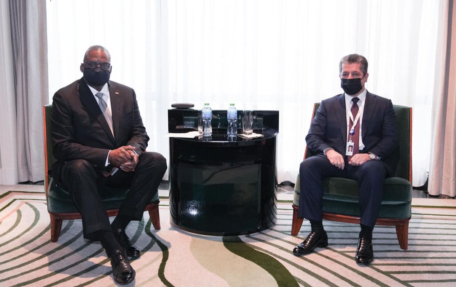 Kurdistan Region Prime Minister Masrour Barzani (right) meets with US Secretary of Defense Lloyd Austin (left) on the sidelines of the 17th IISS Manama Dialogue in the Bahraini capital Manama, on November 20, 2021. Photo: KRG