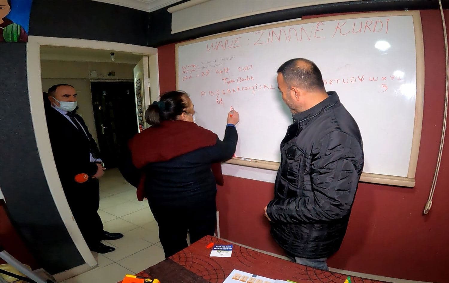 Kurdish language class at one of the HDP's offices in Ankara. Date: January 26, 2022. Photo: Rudaw