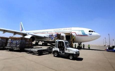A French plane offloading humanitarian aid at Erbil airport. Photo: AFP