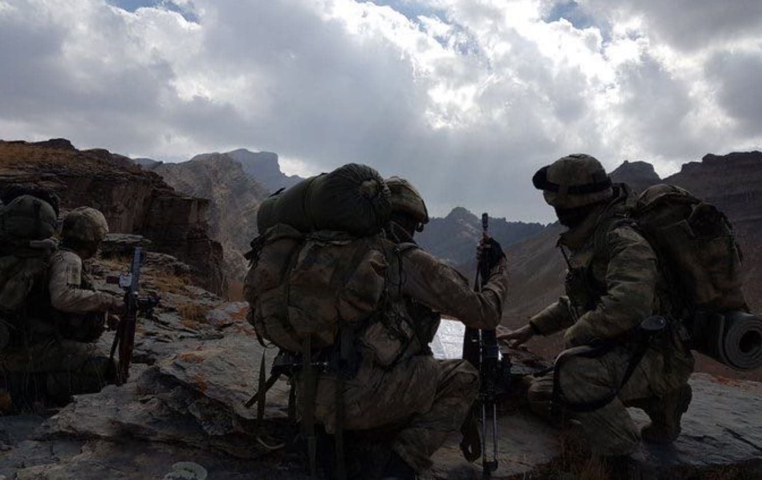 File photo of Turkish soldiers, handed out by Turkey's defense ministry on April 26, 2022.