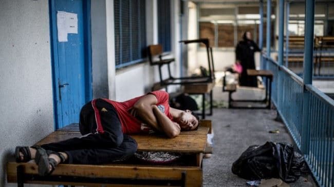 Many of Iraq’s schools are already heavily impacted and schools are forced to have two or three shifts. As a result, students have just a few hours of class time rather than a full a day. Photo: iraqinews.com