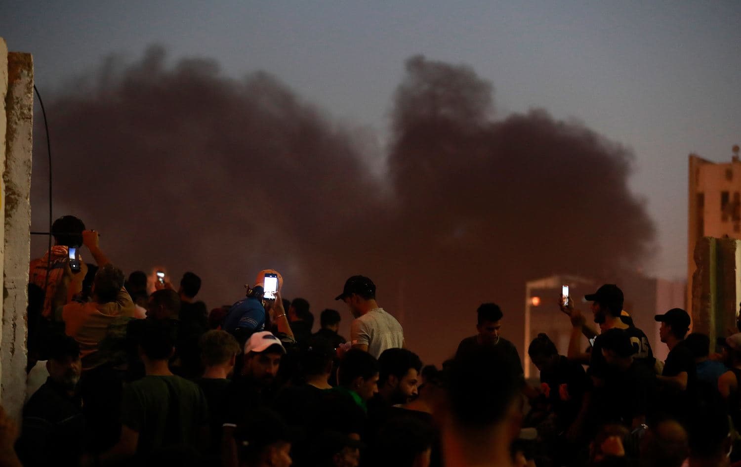 Supporters of Iraqi Shiite cleric Muqtada al-Sadr protesting in Baghdad on August 29, 2022. Photo: Ahmad al-Rubaye/AFP