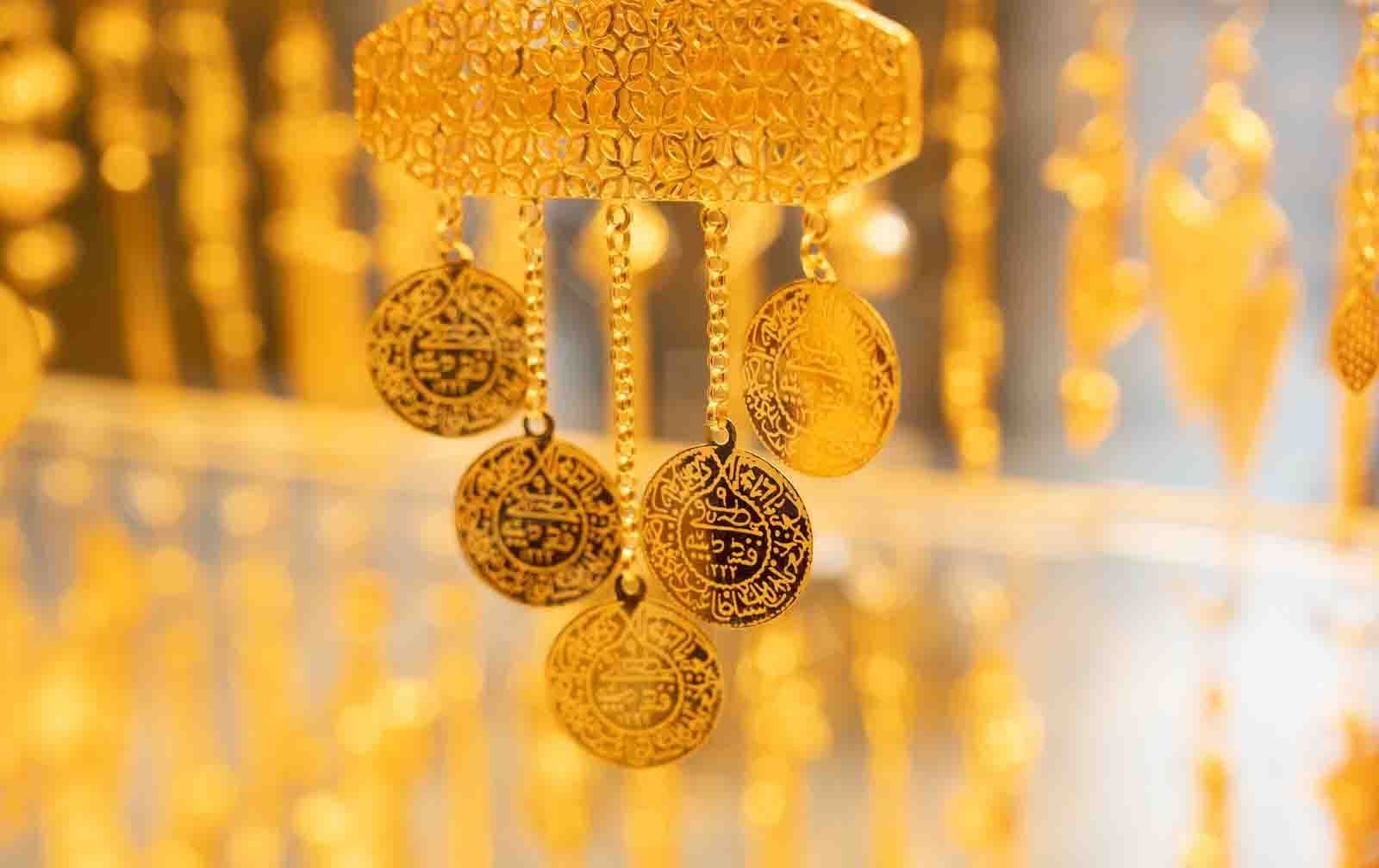 نرخی زێڕ بەشێوەیەکی بەرچاو دابەزی