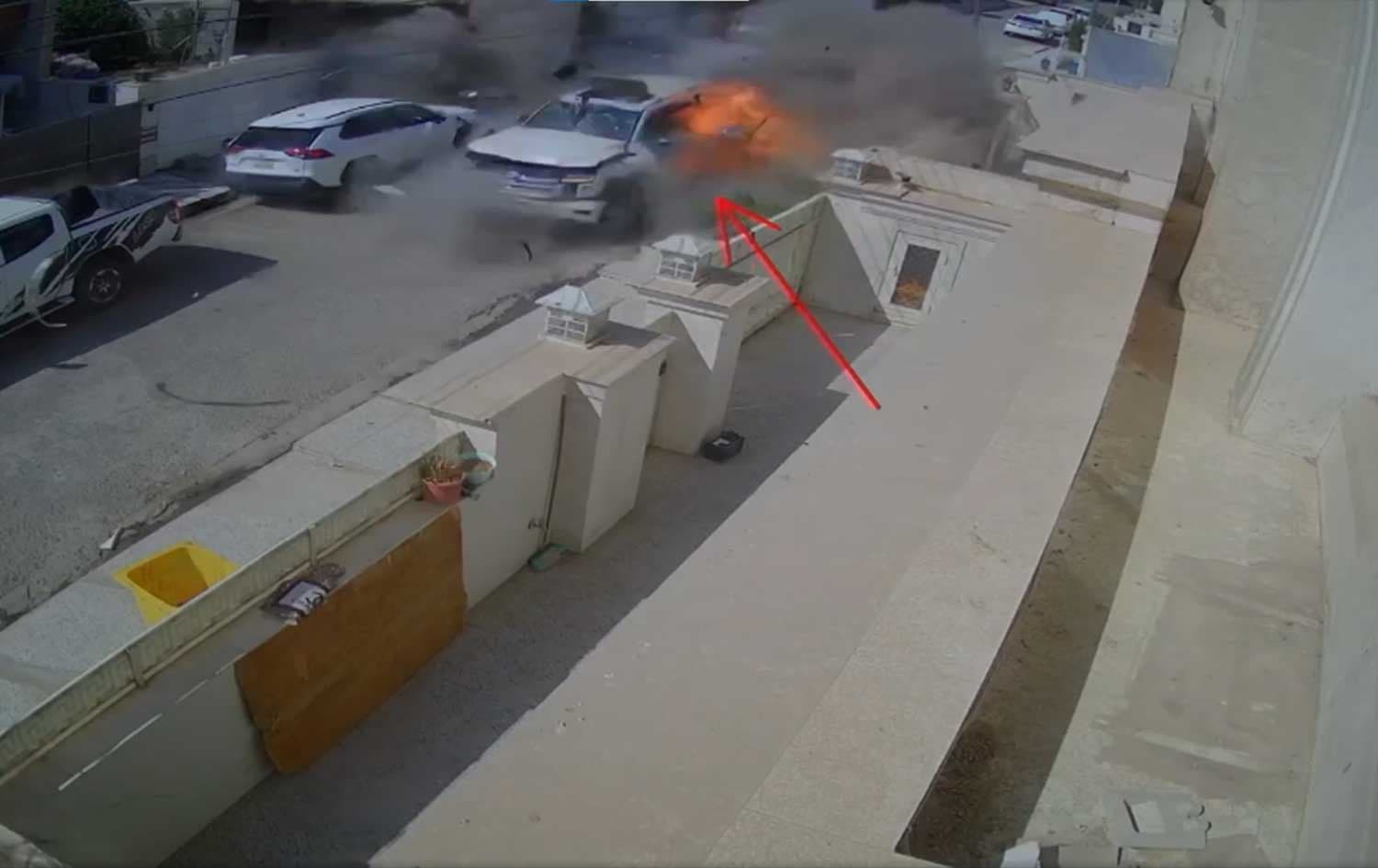 The moment Hawkar Jaff's vehicle was exploded in Erbil on October 7, 2022. Photo: screengrab/KRSC