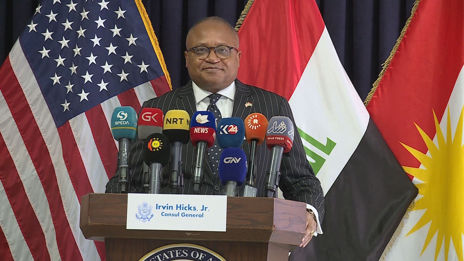 US Consul General in Erbil Irvin Hicks Jr. speaking to reporters in Erbil on January 4, 2023. Photo: Rudaw