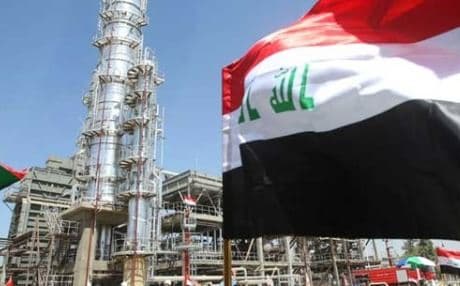 An oil facility in Iraq. Gazprom Neft has been forced to halt operations on one of its blocks. Photo: AFP.