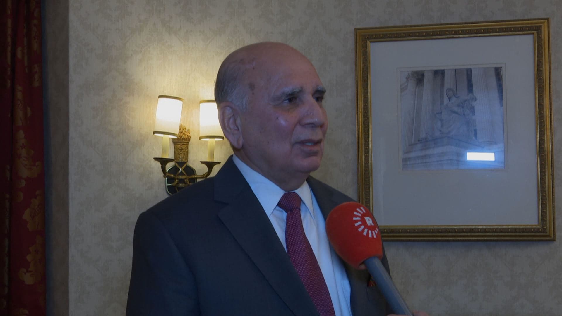 Iraqi FM Fuad Hussein speaking to Rudaw in Washington on February 10, 2023. Photo: Rudaw 