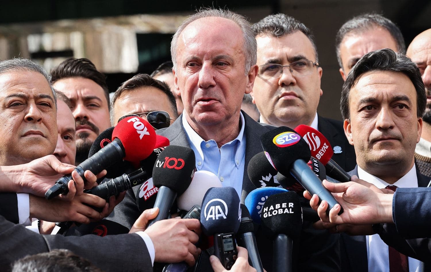 Turkey's Chairman of Homeland (Memleket) Party Muharrem Ince makes a statement after applying for the presidency candidacy to the Supreme Election Board (YSK) in Ankara on March 20, 2023. Photo: Adem Altan/AFP