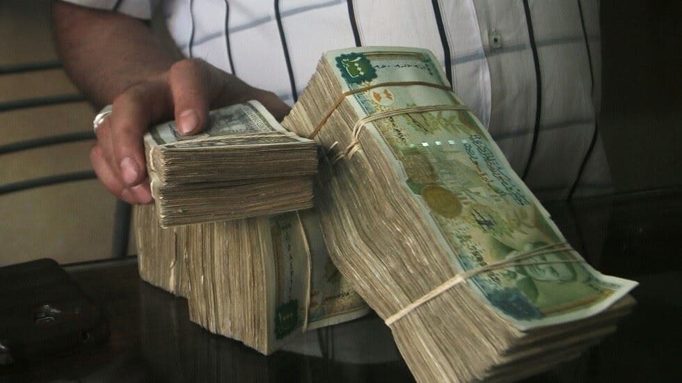 یەک دۆلار 10 هەزار لیرەی سووریی تێپەڕاند