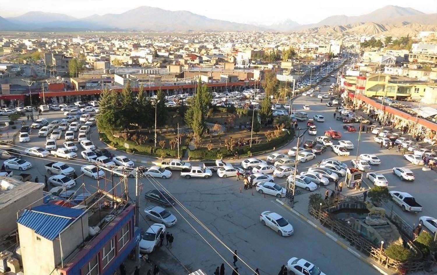 دیمەنێکی نێو شاری سۆران. 