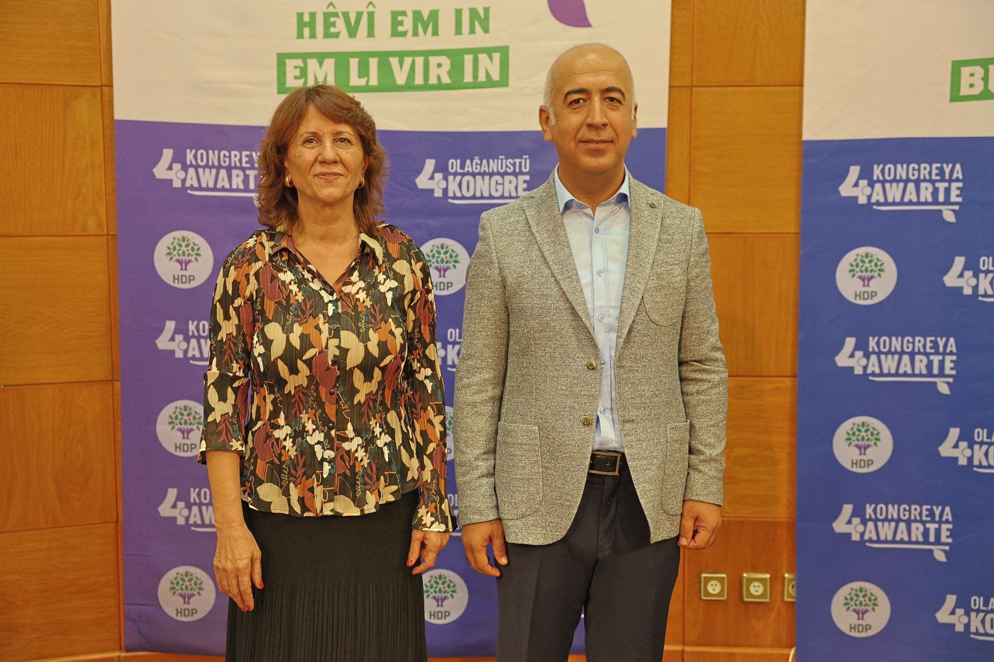 From left: Sultan Ozcan and Cahit Kirkazak posing for a photo at HDP's congress in Ankara on August 27, 2023. Photo: HDP