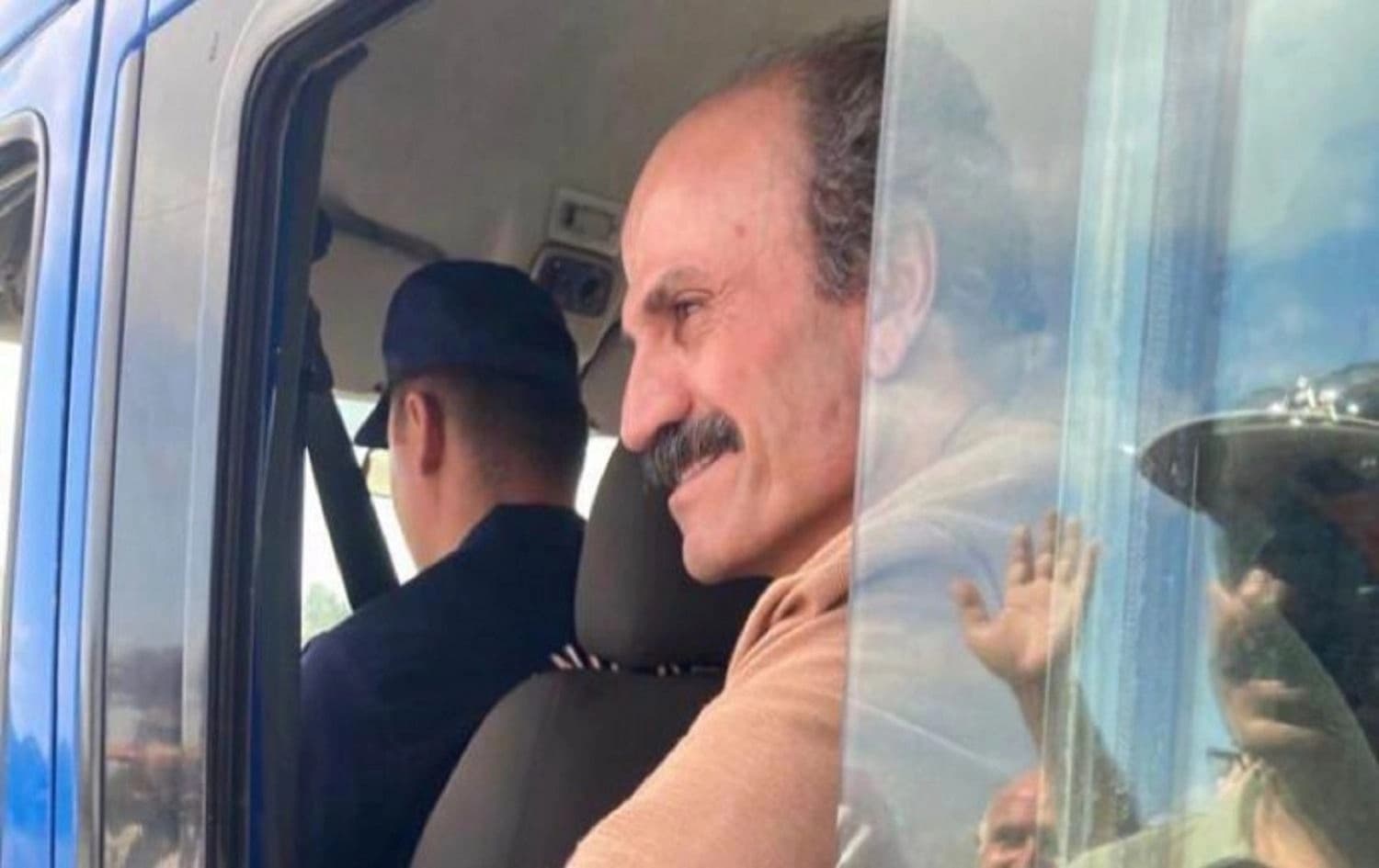 TIRKIYE - Girtiyê ji Rojavayê Kurdistanê 30 salan di girtîgehê de ma niha jî tê dersînorkirin / Wêne: Selîm Temo / X