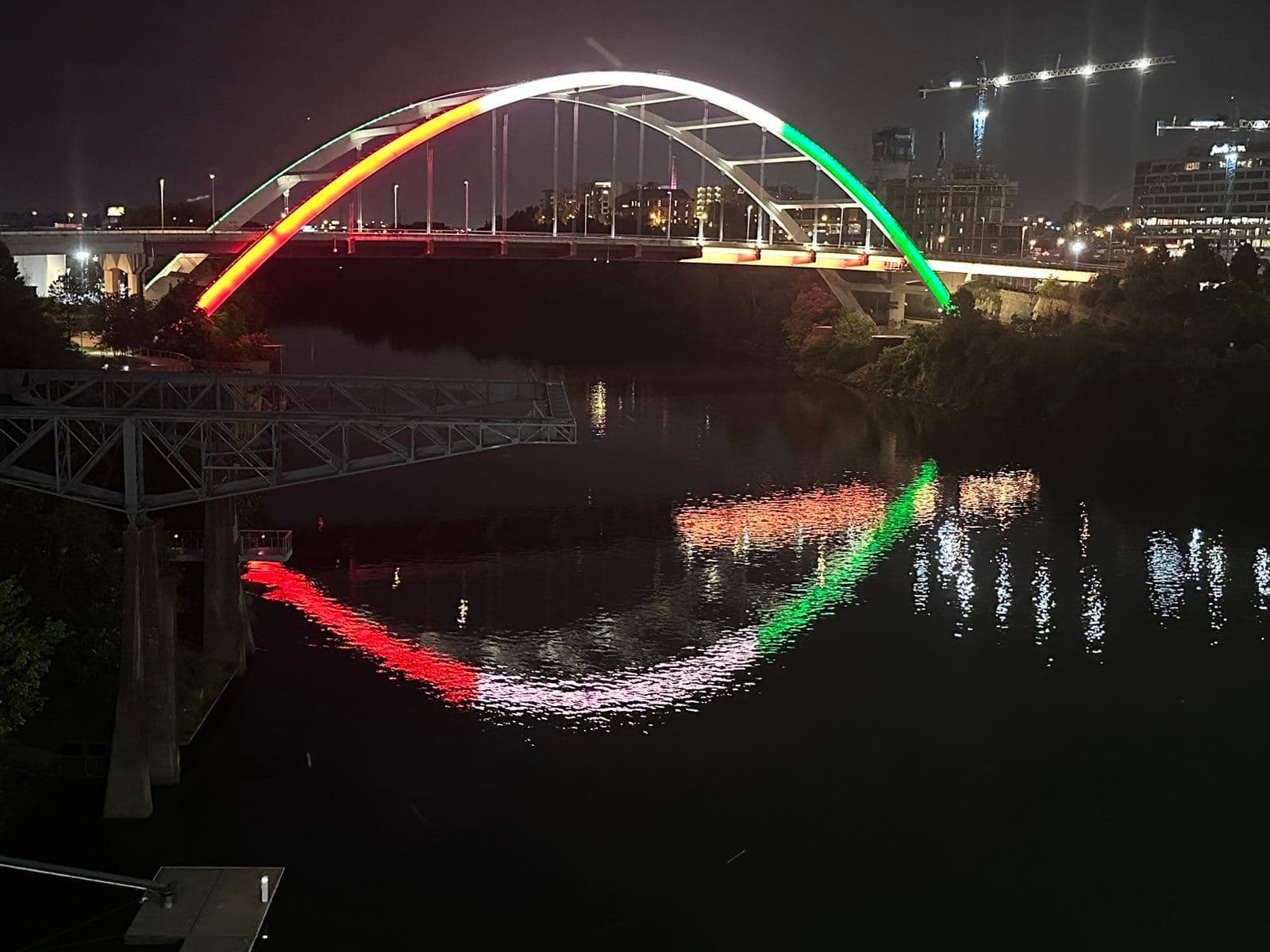 Kurdistan flag was lit on the Korean War Veterans Memorial Bridge on September 6, 2023. Photo: Diyar Kurda/Rudaw