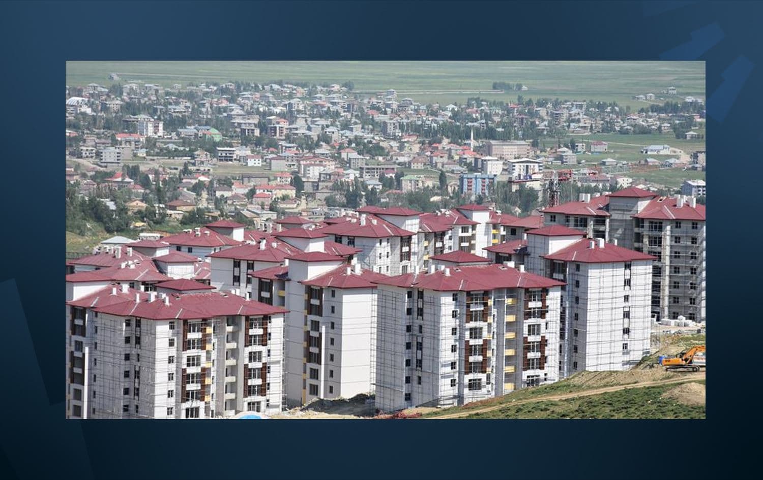 Di çalakiyê de hunermend Jahrmar û Xecê dê derkevin ser dikê