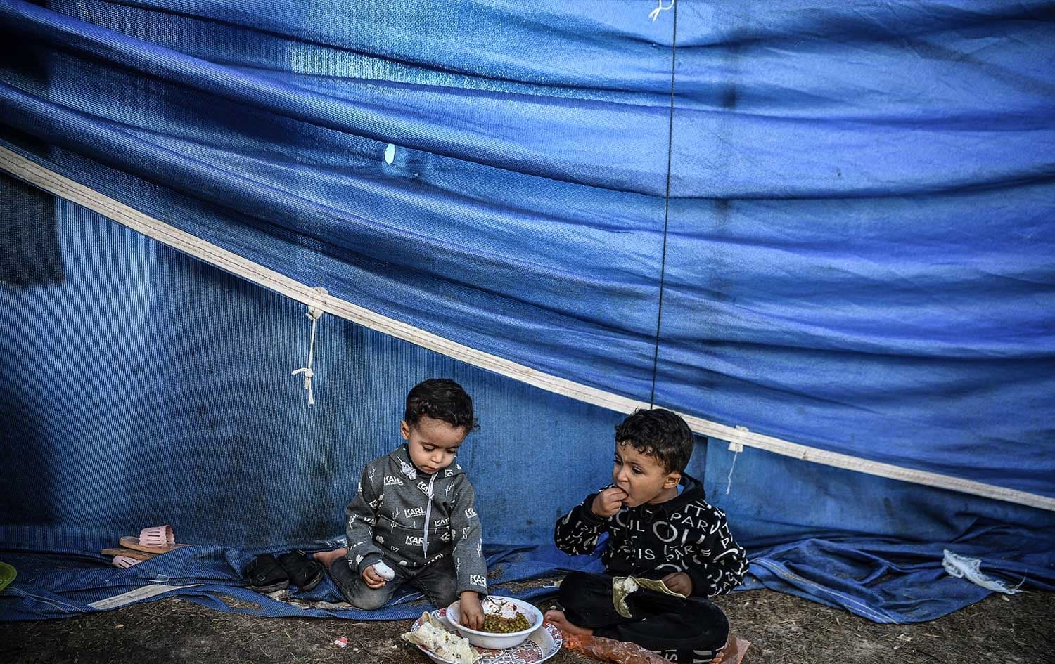 منداڵانی غەززە تووشی بەدخۆراکی و نەخۆشی بوون؛ 'کوڕەکەم بەبێ پێخەف دەخەوێت'