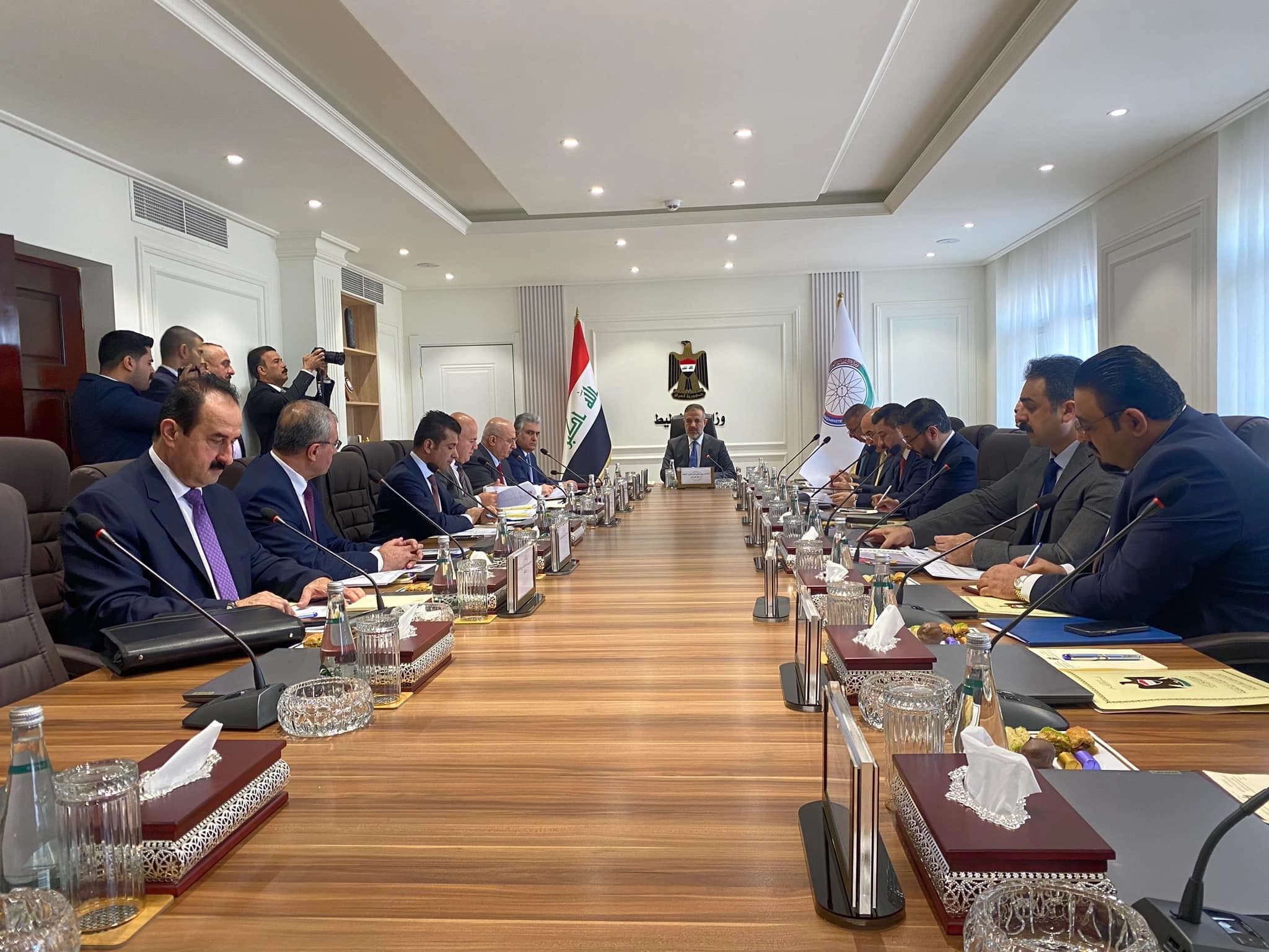 دیمەنێکی کۆبوونەوەکە کە لەلایەن وەزارەتی دارایی و ئابووریی حکومەتی هەرێمی کوردستان بڵاوکراوەتەوە 