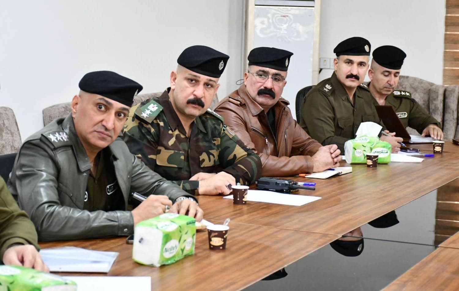 دیمەنێکی کۆبوونەوەکە کە لەلایەن پۆلیسی پارێزگای کەرکووک بڵاوکراوەتەوە 
