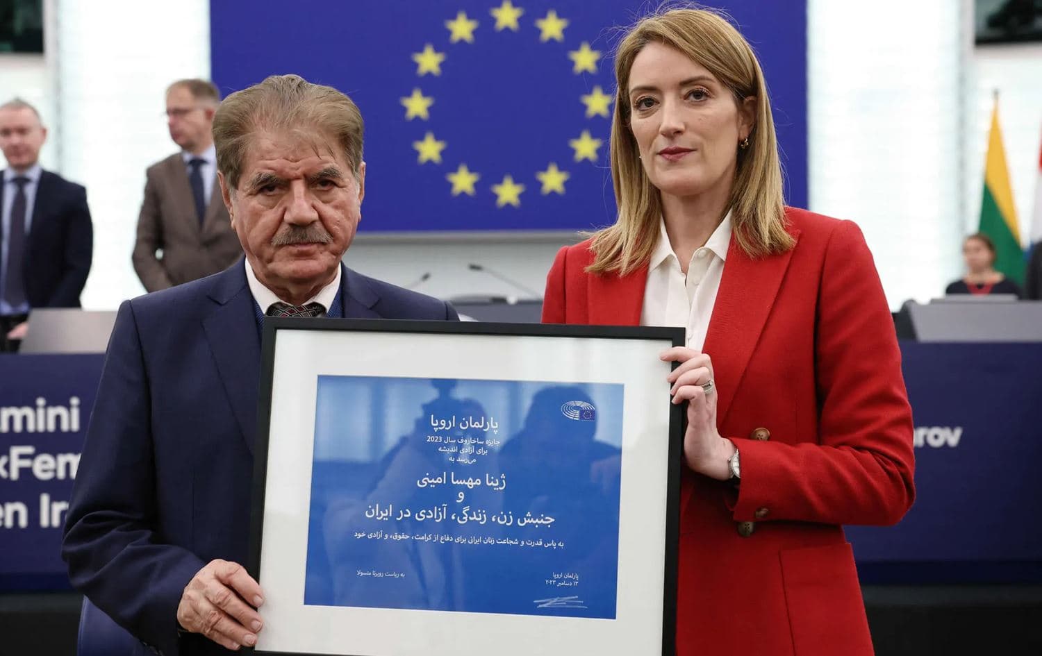 Saleh Nikbakht receiving the Sakharov Prize for Freedom of Thought on behalf of Zhina Amini's family on December 12, 2023 in Strasbourg, France. Photo: AFP