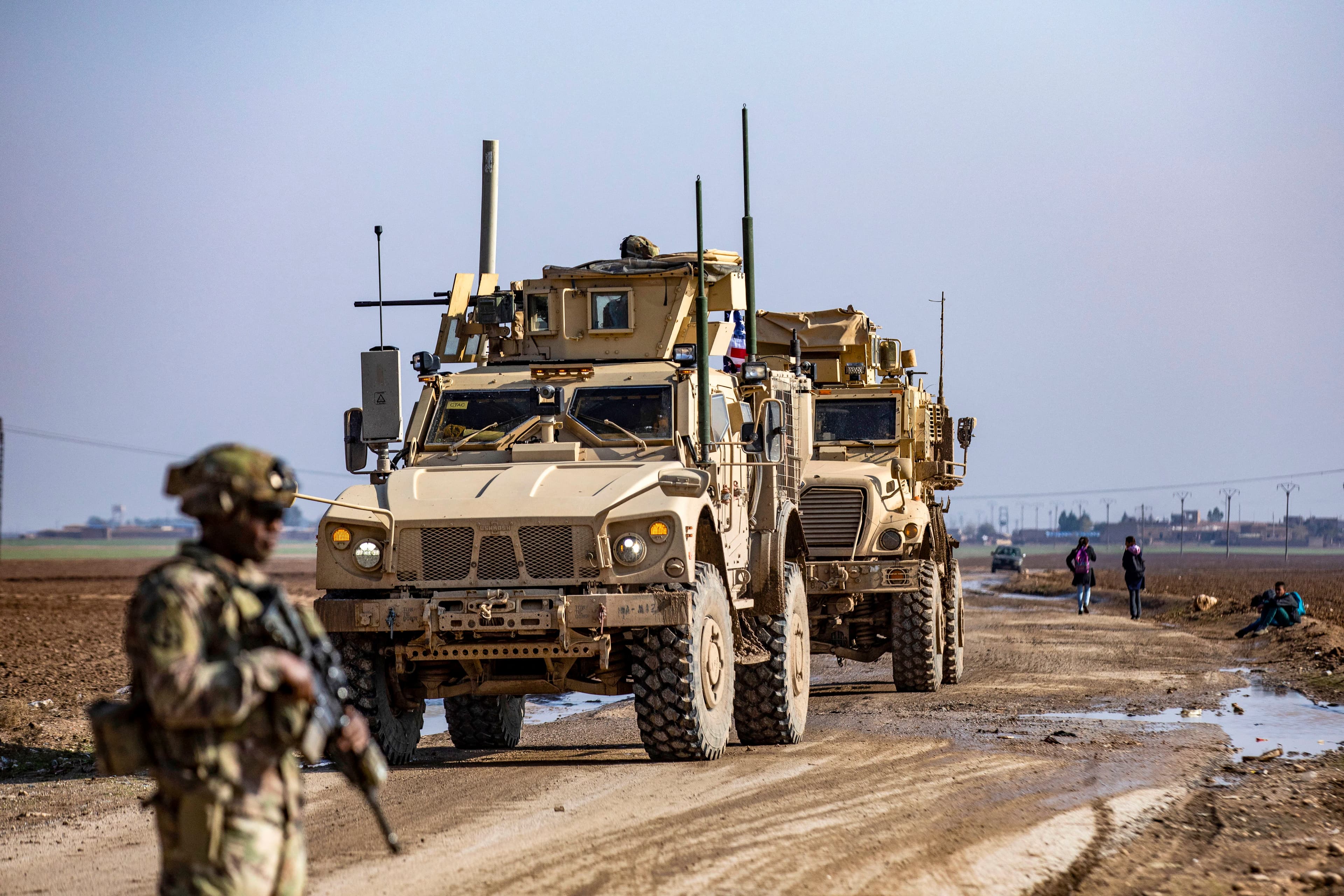US solders patrol an area on the outskirts of Rmelan in Rojava on December 11, 2023. Photo: AFP