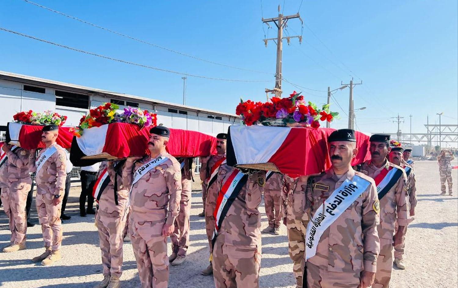 Ceremony in honor of the reception of the remains of 10 Iraqis who went missing in the Iran-Iraq war, on February 19, 2024. Photo: Iraqi defense ministry