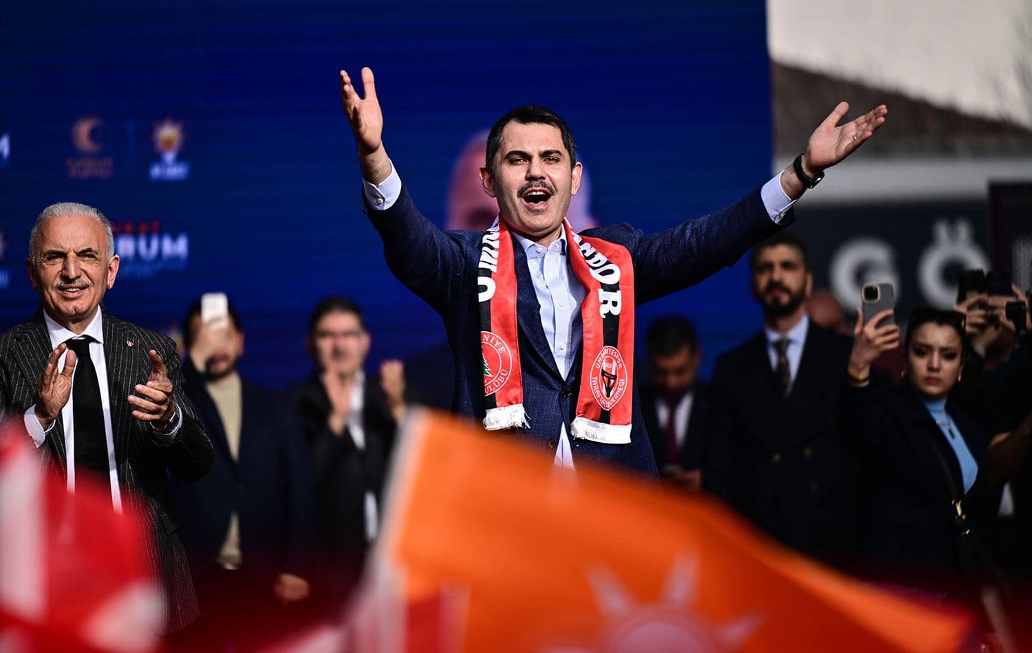 Cumhur İttifakı'nın İstanbul Büyükşehir Belediye Başkan adayı Murat Kurum seçim çalışmalarında / AA