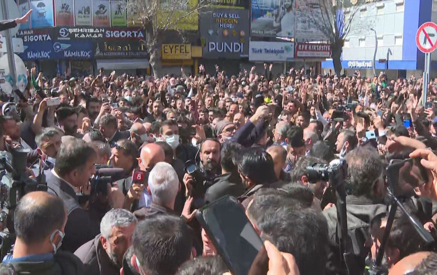 Thousands of protestors poured in the streets of Van on April 3, 2024. Photo: Screengrab/Rudaw