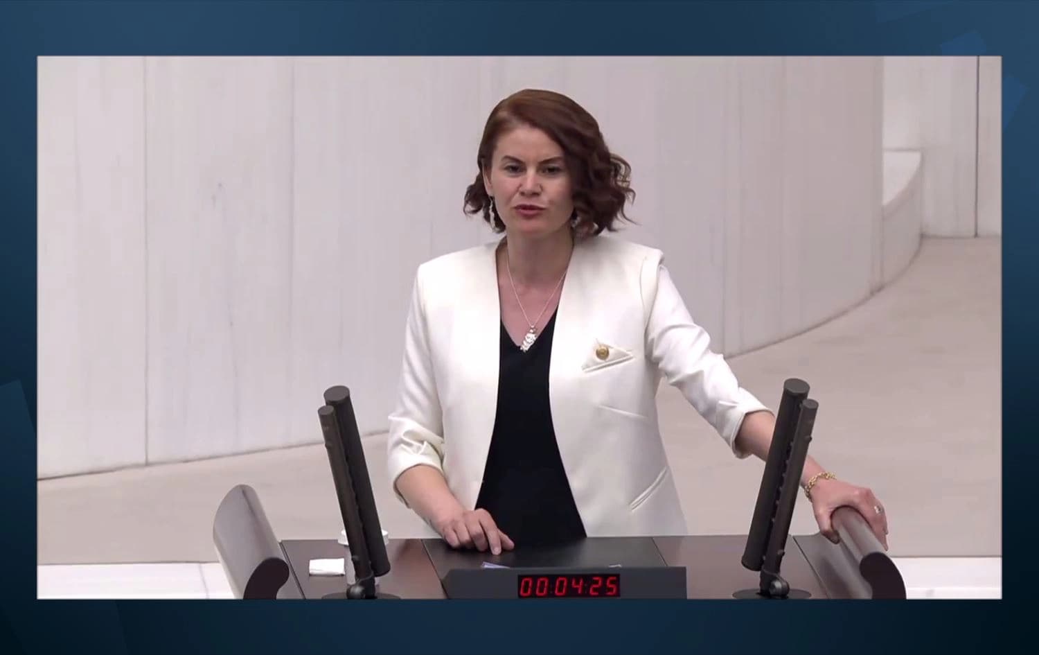 Parlamentera DEM Partiyê ya Wanê Gulcan Kaçmaz Sayyîgît 