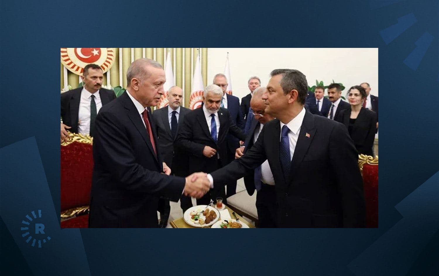 Erdoğan ve Özel bir arada
